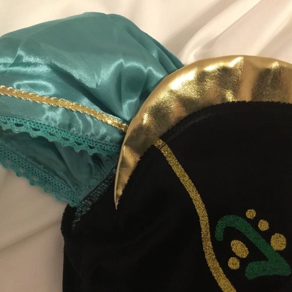 Girls Frozen 1- Anna’s Coronation Costume - Picture 3 of 5